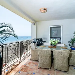 Apartment Lap- 3 Bed On The Beach. Families Only, Casares